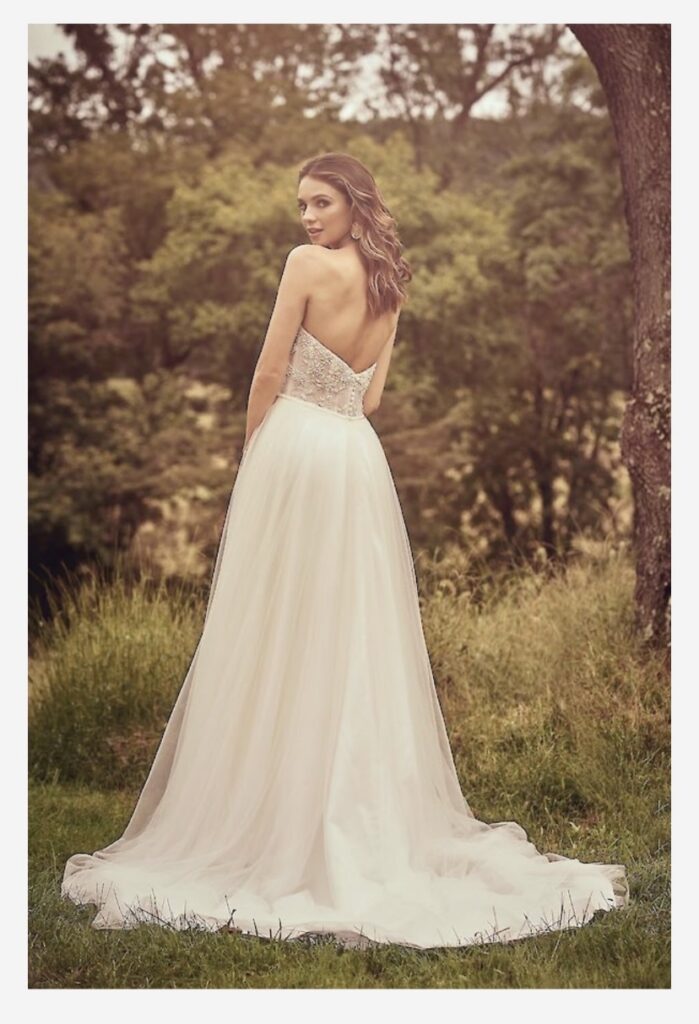Beautiful dress Lillian West Ivory A-line Long Strapless New (Un-Altered) Tulle Size 34