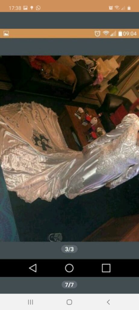 Beautiful wedding dress Vindress White Regular Long V-neck Used Natural Size 38